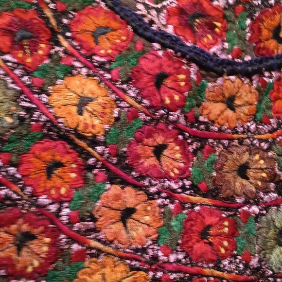 Floral Patchwork Embroidered Shoulder Bag - Picture 6 of 13